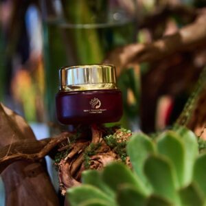 DeAge Imperial Agarwood Nocturne